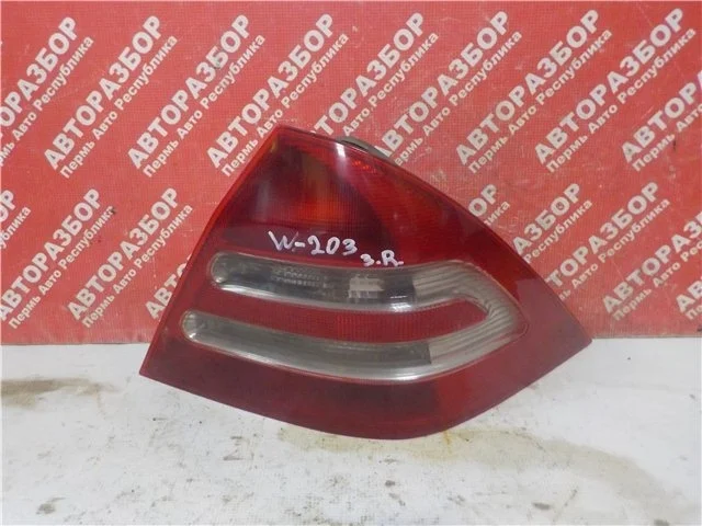 Фонарь Mercedes-Benz C-Class 2000-2006 2038200264 W203, задний правый