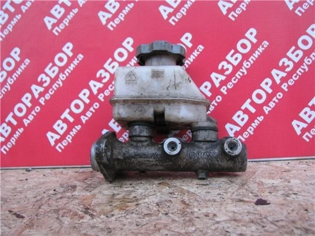Главный тормозной цилиндр Hyundai Accent 2 2000-2012 5851025300 G4EC