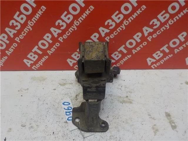 Опора двигателя Toyota Avensis 2 2003-2007 123710D130 T25 1ZZ, задняя