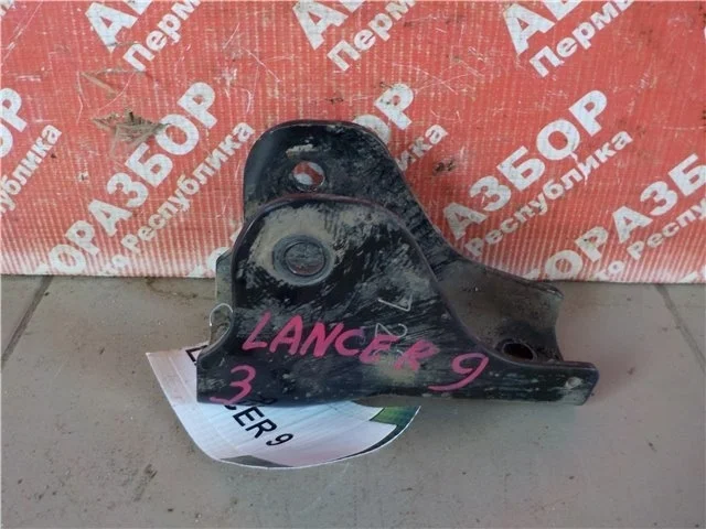 Кронштейн подушки коробки передач Mitsubishi Lancer 2007 MD759723 S82 4G18, задний