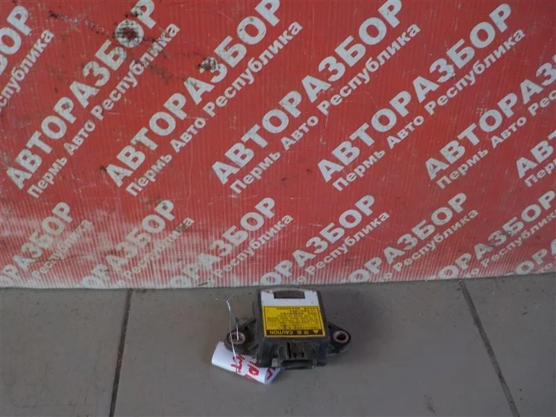 Датчик курсовой устойчивости Toyota Land Cruiser 120 2002-2009 1745005431