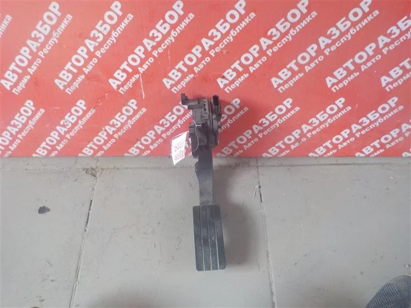 Педаль газа Renault Logan 2019 180026342R 2 K7M