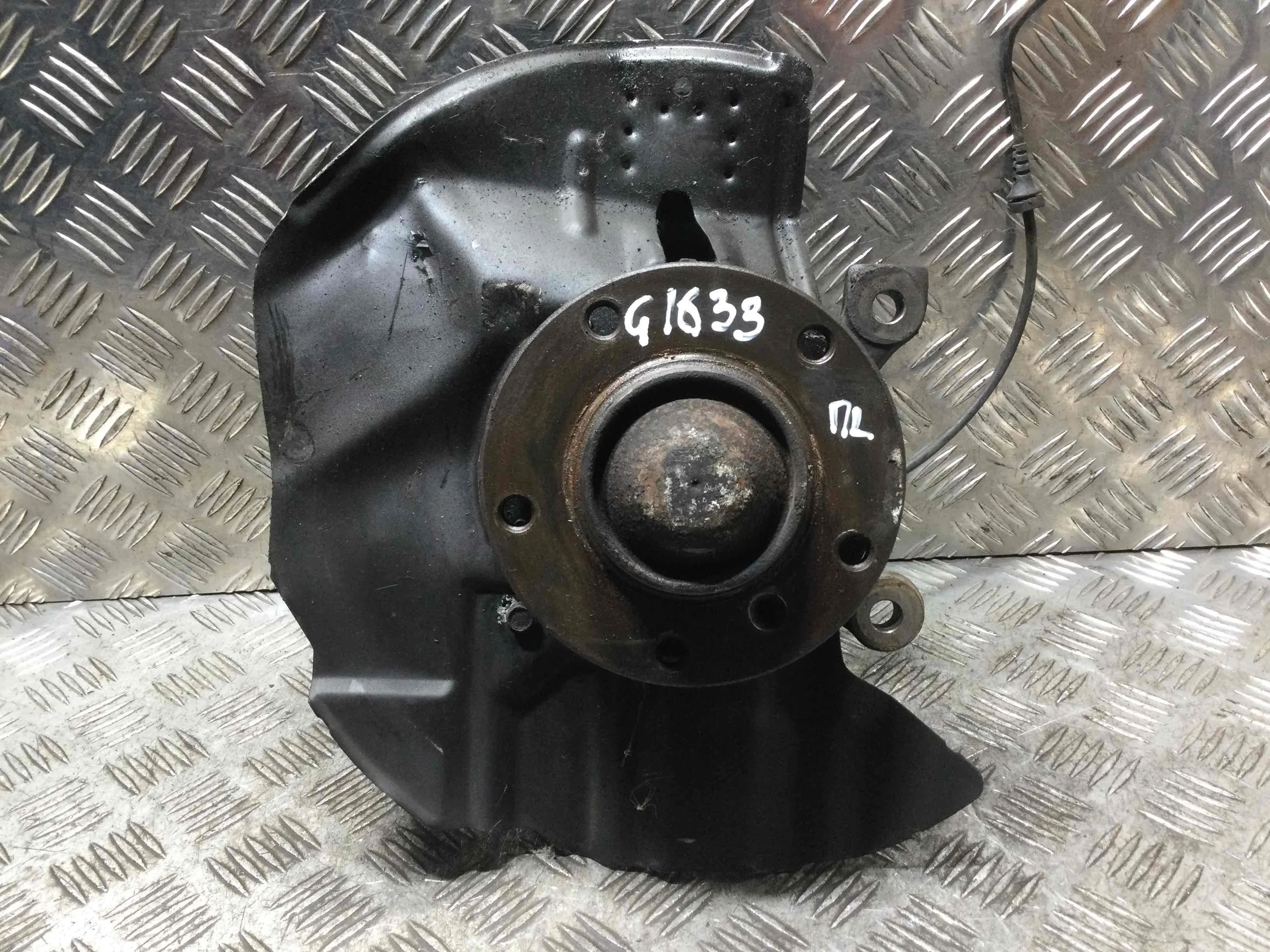 Ступица передняя левая BMW 3-Series 3-Series E46 1998 - 2006 бензин 2.0 i Механика Седан