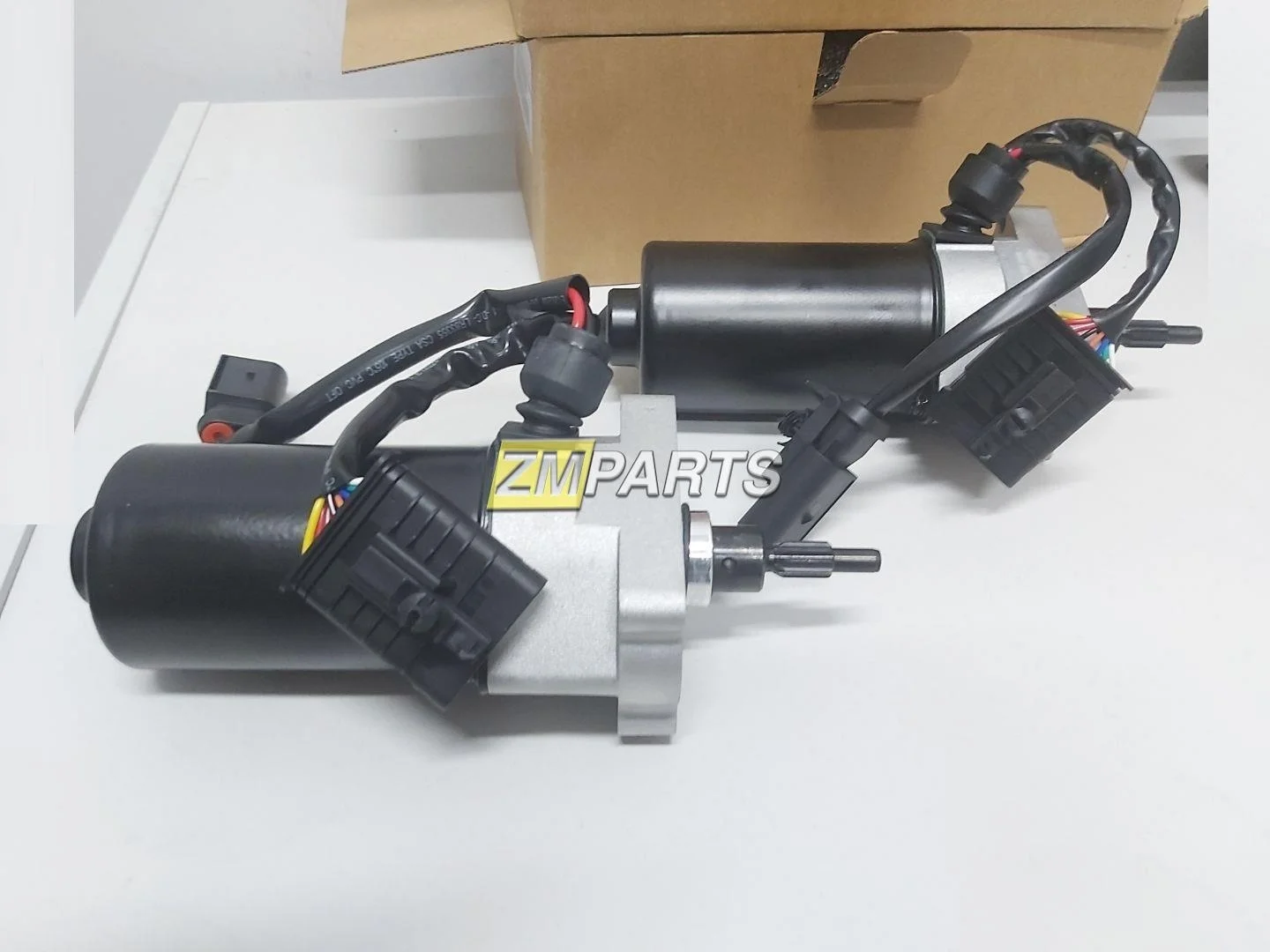 Моторчик блокировки зад. редуктора Мерседес МЛ, GL