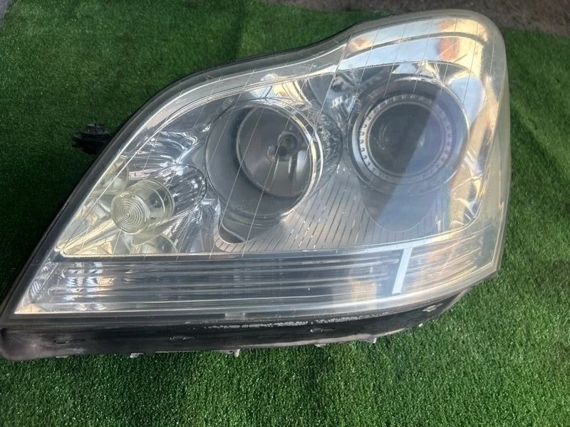 Фара ксеноновая Mercedes-Benz GL-Class 2009 X164