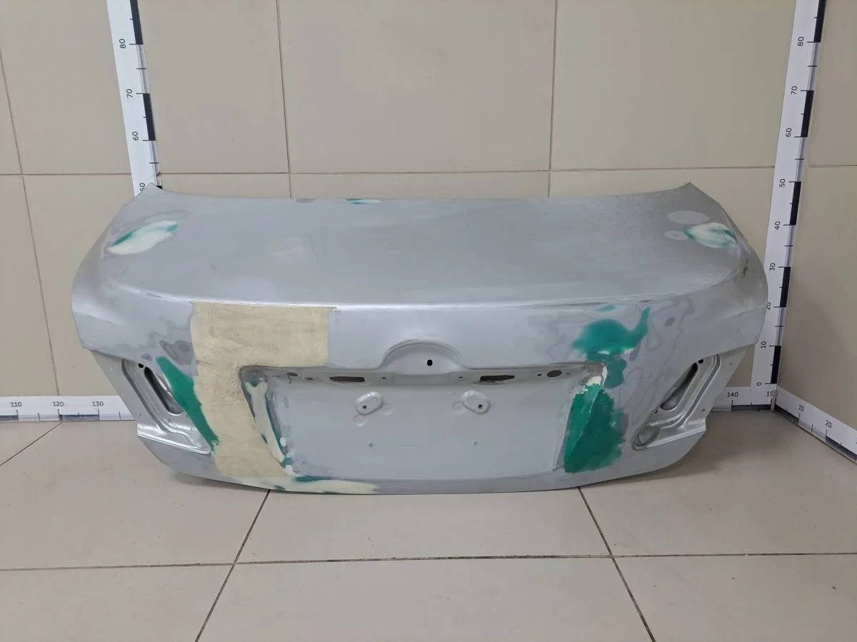Крышка багажника Toyota Camry V40 2006-2011
