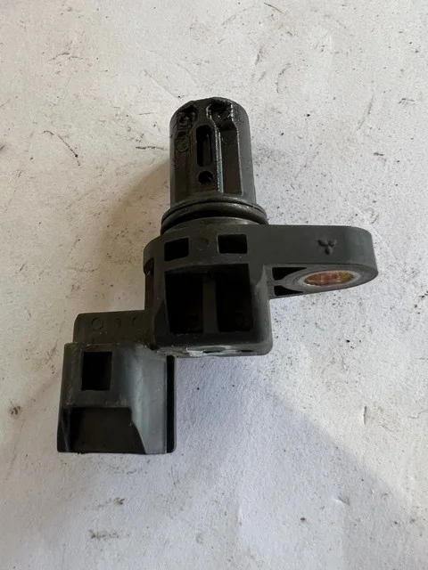 Датчик положения распредвала NA4W MITSUBISHI GRANDIS NA4W 2003-2011, COLT VI Z20 / Z30 2002-2008, OUTLANDER CU 2003-2007, PAJERO SPORT II KH 2008-2013
