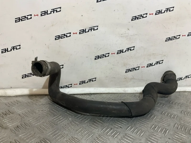 Патрубок системы охлаждения Peugeot 308 2008 135251 1.6