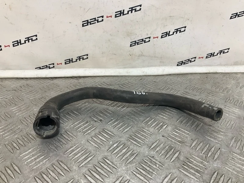 Патрубок охлаждающей жидкости печки Volvo S80 2010 30794859 2.5