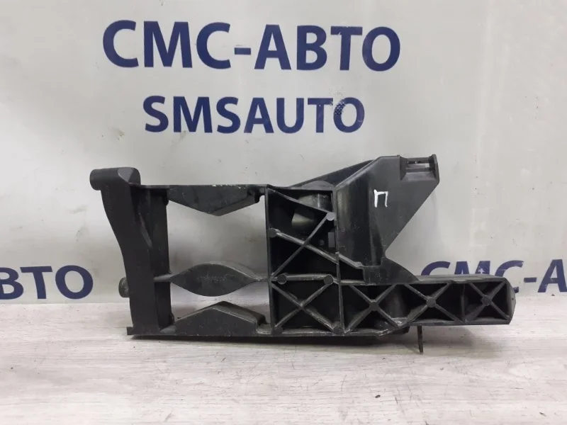 Кронштейн фары Audi A6 4G0805608 C7 2.8 CHV, правый