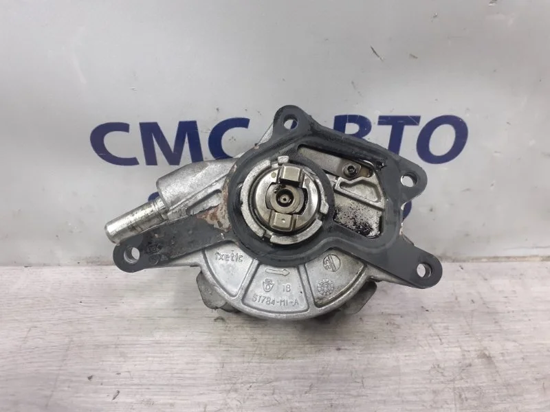 Вакуумный насос Mercedes-Benz Ml A6422300765 W166 642.826