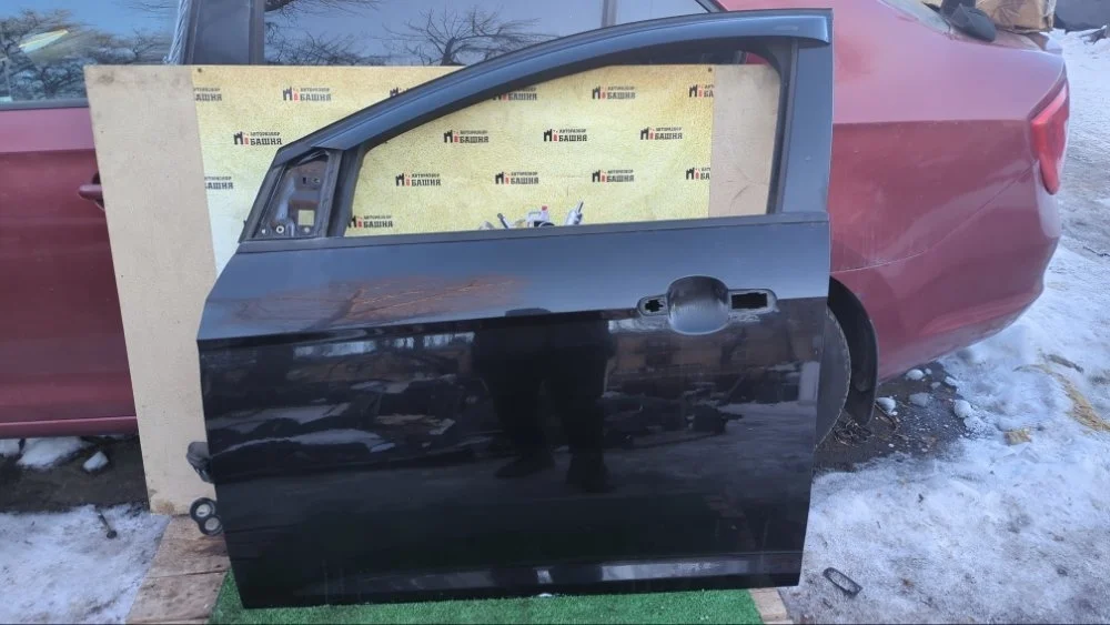 Дверь Ford Focus 2012 3