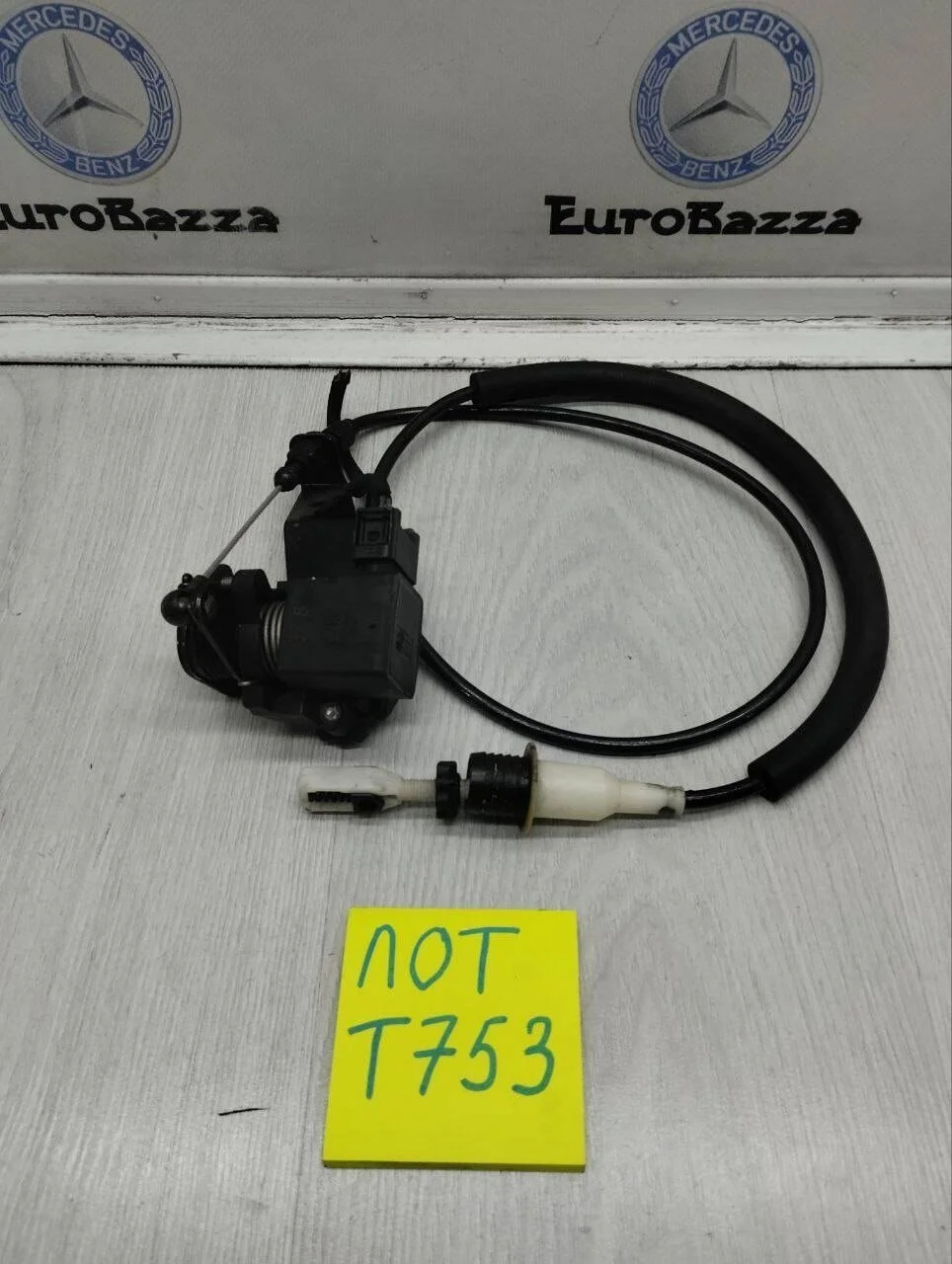 Датчик положения педали газа Mercedes W208