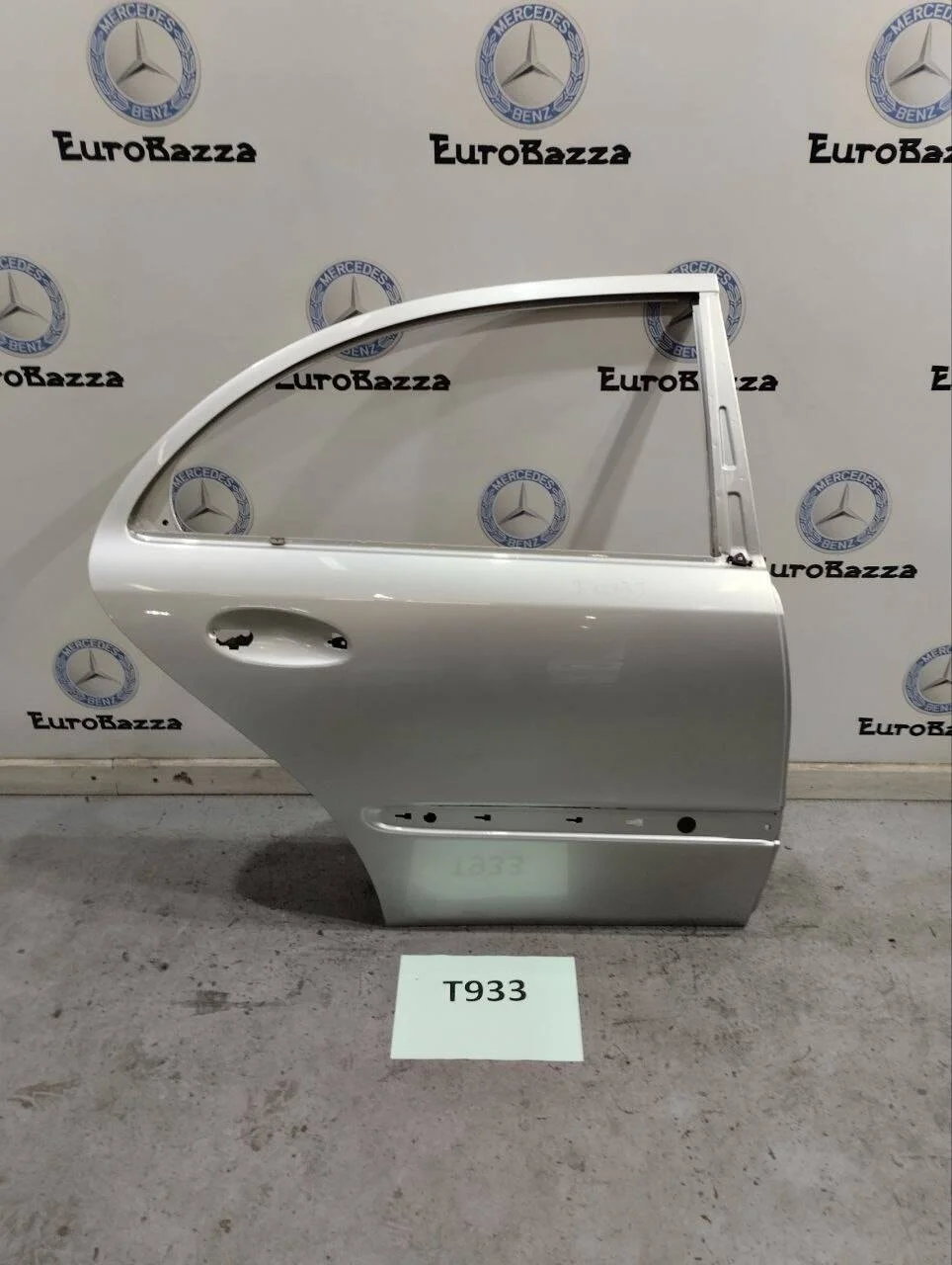 Дверь задняя правая Mercedes W211