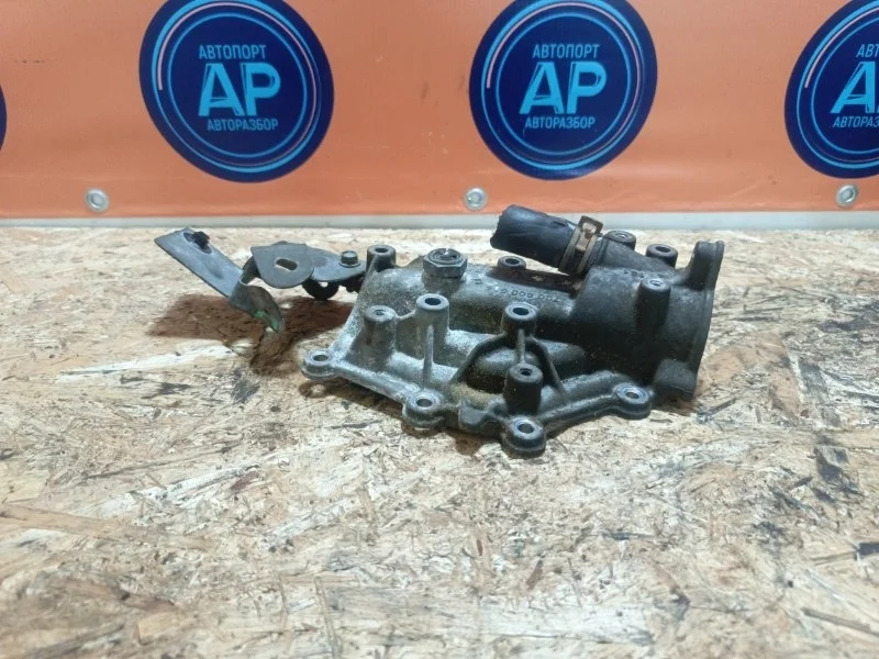 Корпус термостата Renault Logan 2014-2018 7700600514 K4M