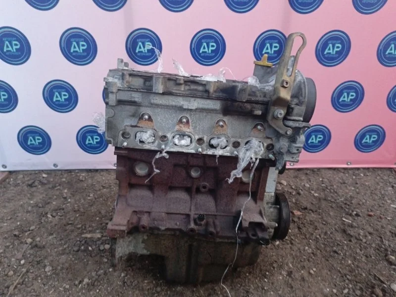 Двигатель Lada Largus 2012 8201409267 K4M