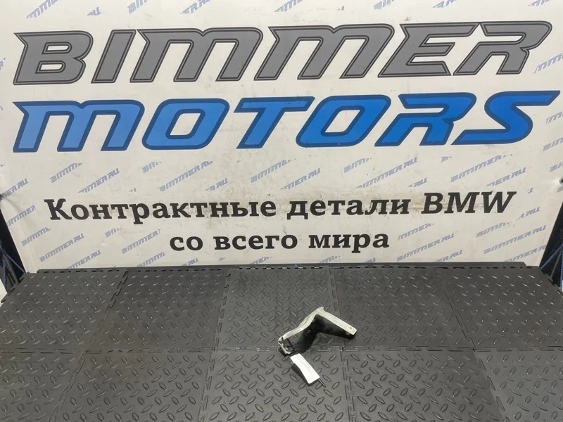 Кронштейн крыла Bmw 330I 2018 41358066939 F30 B46B20B, левый