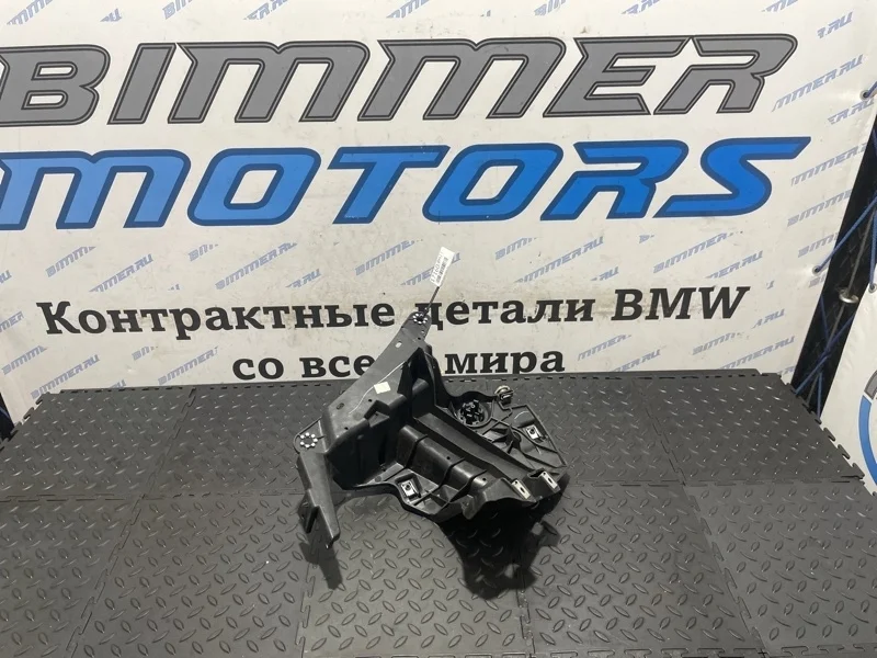 Кронштейн крыла Bmw X5 2014 51647294543 F15 N63B44B, передний левый