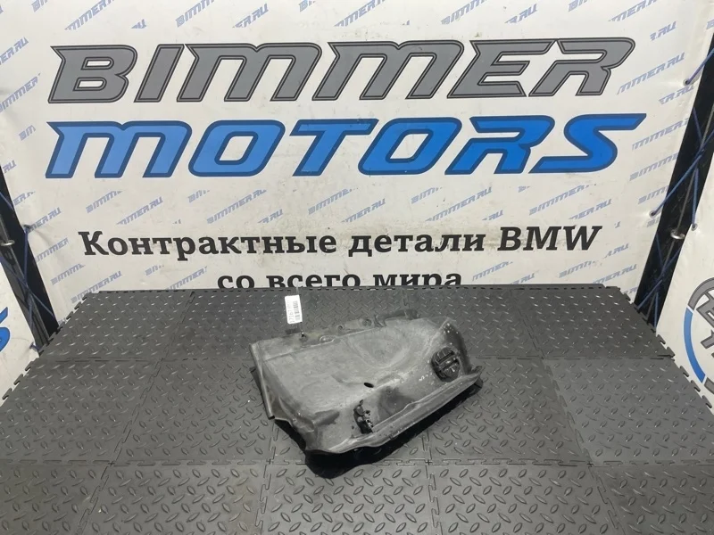 Кожух колесной ниши Bmw X5 2014 51717325402 F15 N63B44B, правый