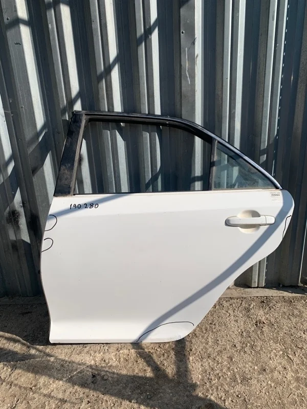 Дверь Toyota Camry 2012-2017 50 55