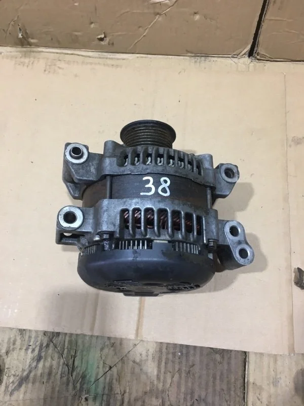 Генератор Toyota Land Cruiser 2011 2706051030 URJ200 1VD-FTV 4.5