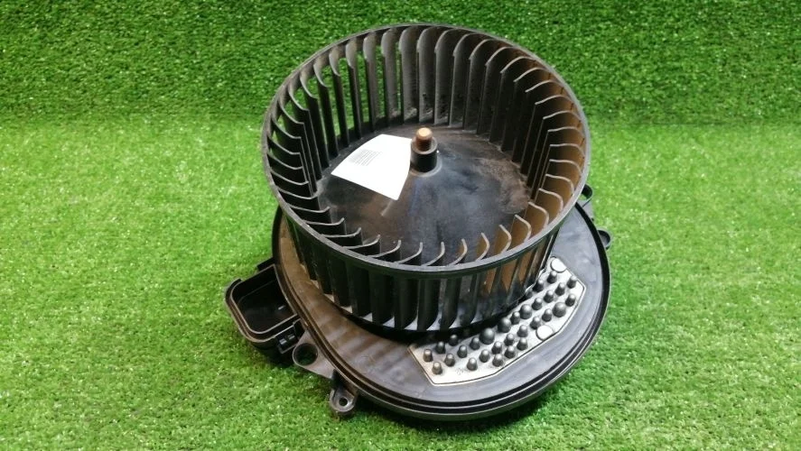 мотор печки Bmw N47D20C F20,F30 Bmw 1-Series,3-Series N47D20C F20,F30 64119276112,64119270254,T903542,T1014417J,64119350395,64119237557