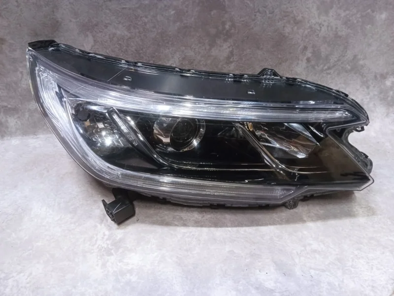 Фара правая Honda Cr-V RM K24Z