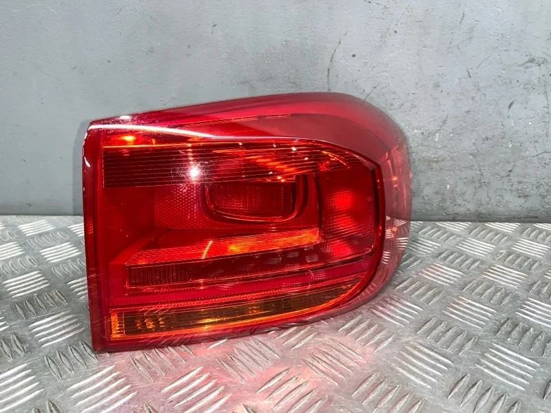 Фонарь Volkswagen Tiguan NF