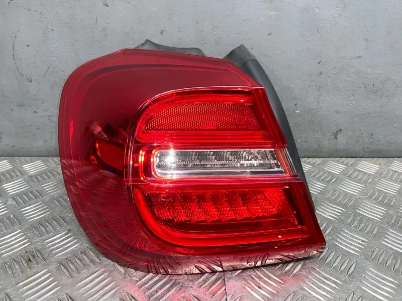 Фонарь Mercedes GLA X156