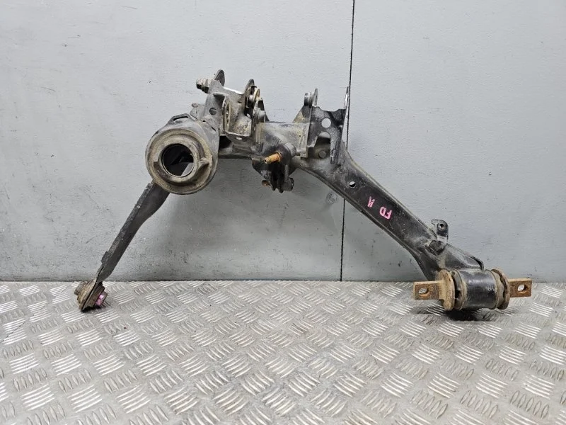 Рычаг нижний Honda Civic 8 FD