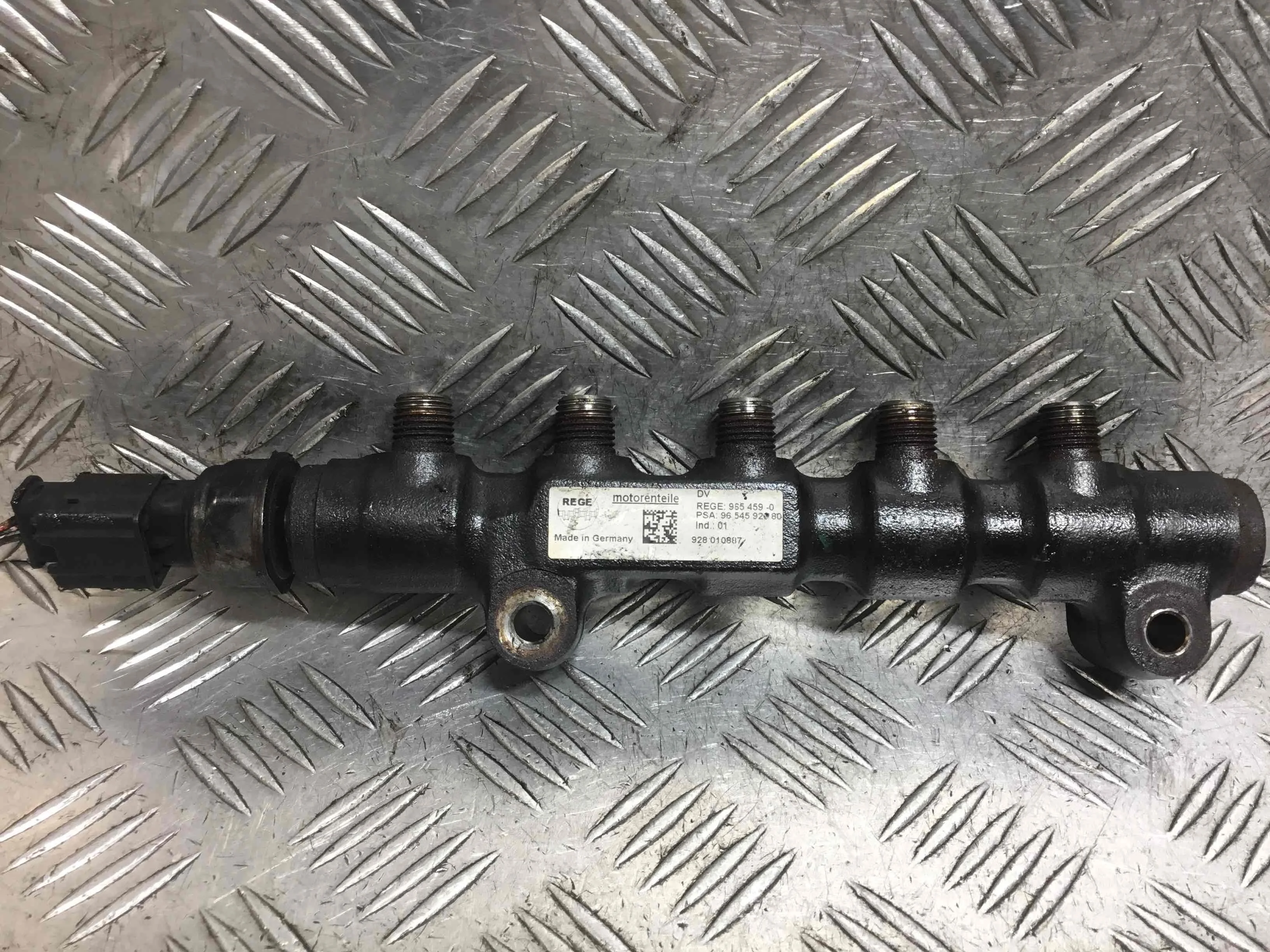 Топливная рампа Citroen C4 Picasso C4 Picasso (UD) 2006 - 2013 дизель 1.6 HDi Механика Минивэн