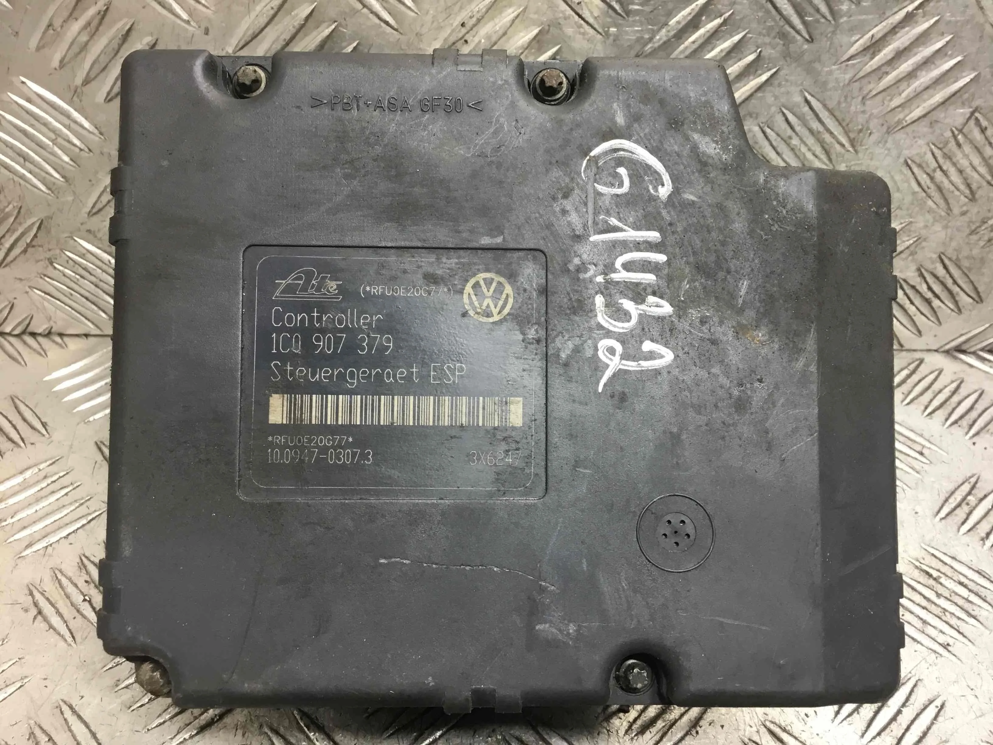 Блок ABS Volkswagen Golf 4 поколение (1997-2004) бензин 1.6 i Механика Х/б