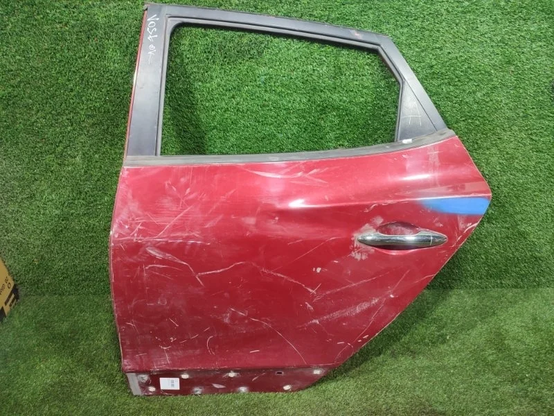Дверь HYUNDAI IX35 2010 - 2015 LM