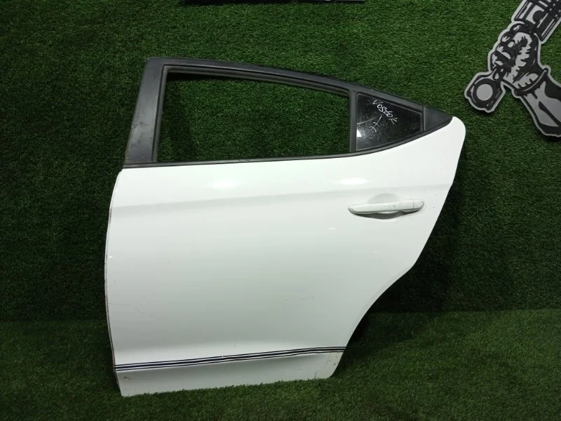 Дверь HYUNDAI ELANTRA 2015-2020 AD