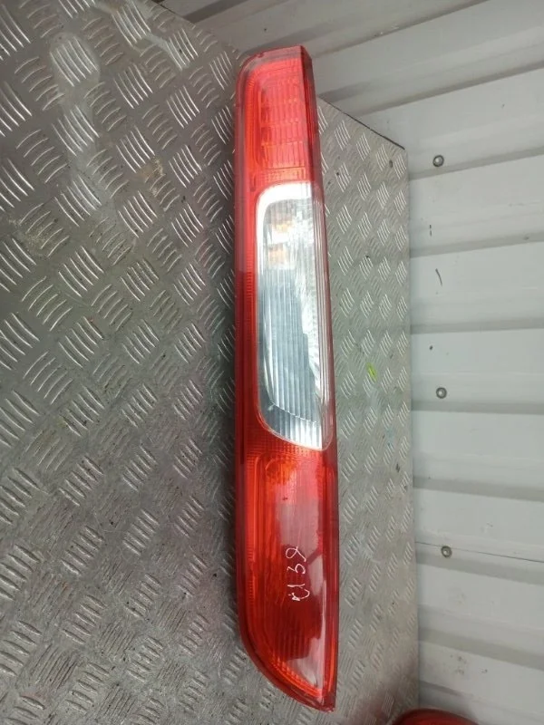 Стоп-сигнал FORD FOCUS 2004-2011 CB4