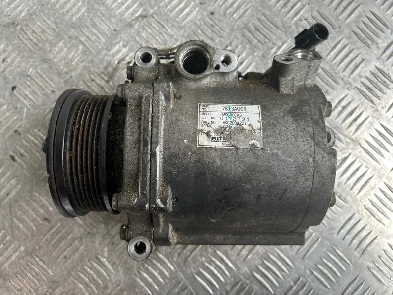 Компрессор кондиционера Mitsubishi Lancer 2007-2017 7813A068 CY 4B11
