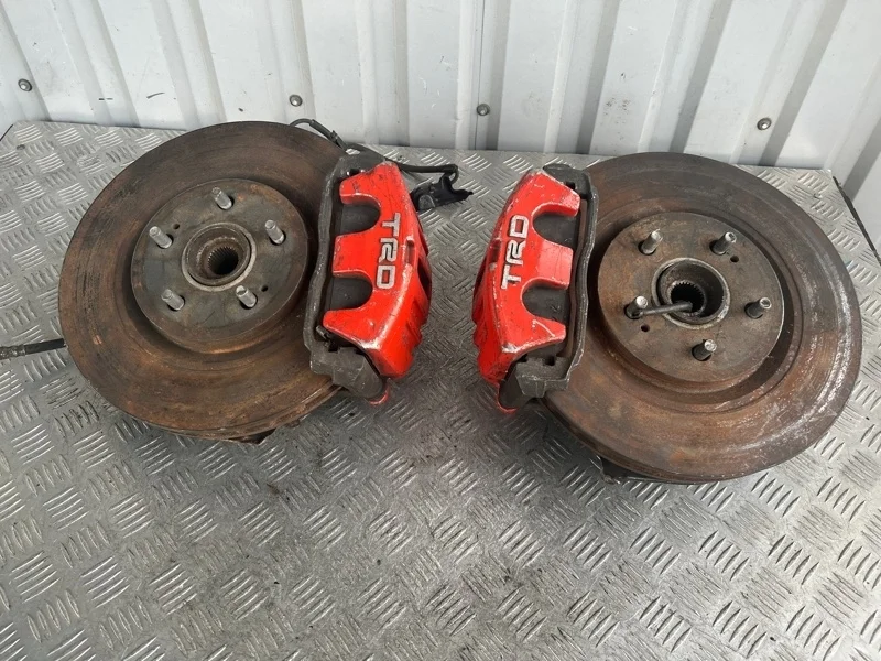 Кулак поворотный TOYOTA CAMRY 2011-2018 V50 - 55
