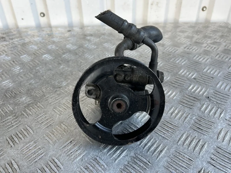 Насос гур MAZDA 3 2003-2009 BK