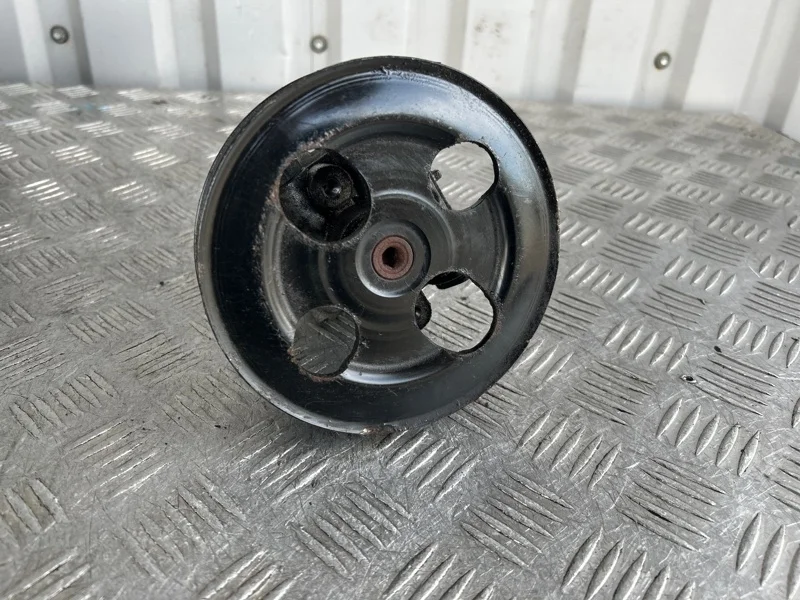 Насос гур Mitsubishi Lancer 2000-2010 MN184072 CS 4G63