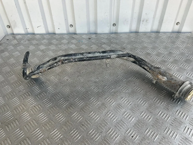 Горловина топливного бака MITSUBISHI PAJERO SPORT 1996-2008 K9#W