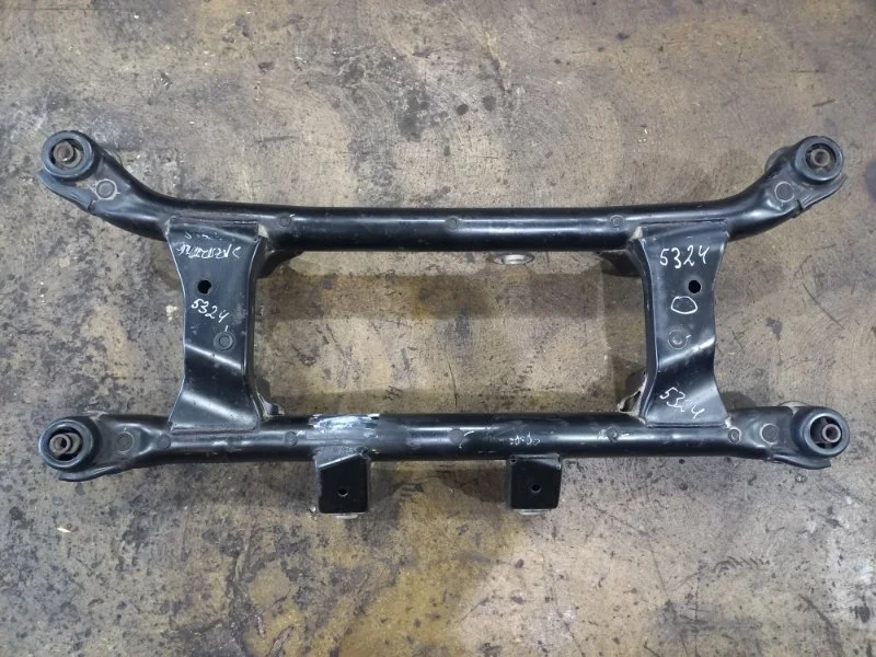 Балка задняя HYUNDAI TUCSON 2004-2009 JM