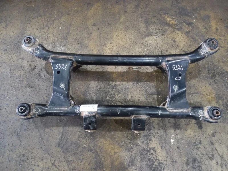 Балка задняя HYUNDAI TUCSON 2004-2009 JM