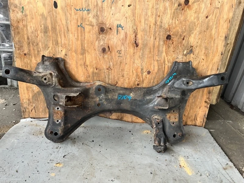 Подрамник TOYOTA RAV4 1994-2000 SXA11