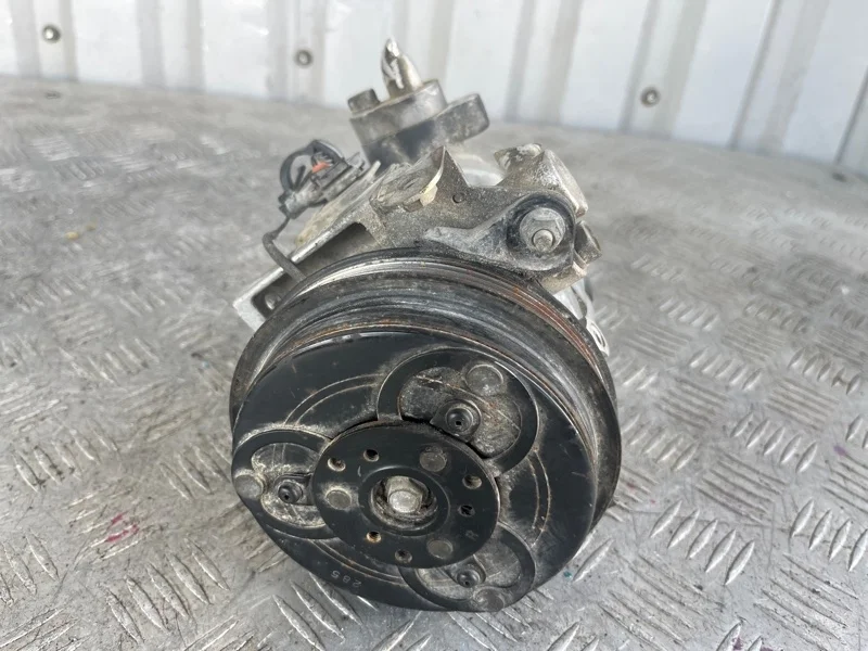 Компрессор кондиционера SUBARU LEGACY 1998-2003
