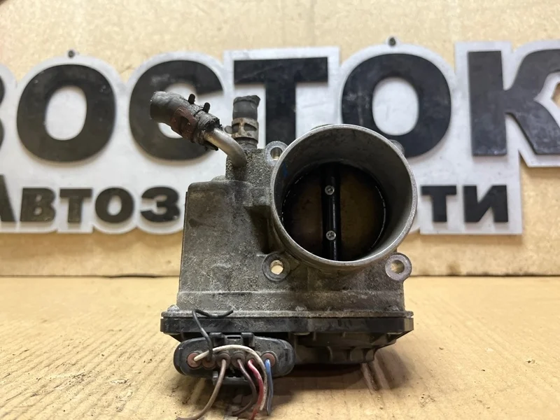Дроссельная заслонка TOYOTA AVENSIS ZZT251