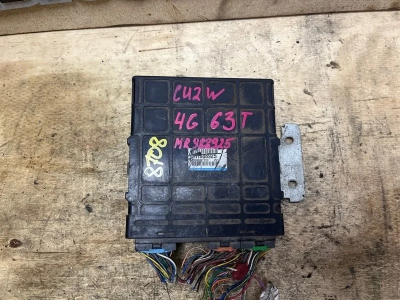 Блок управления двигателем MITSUBISHI AIRTREK CU2W