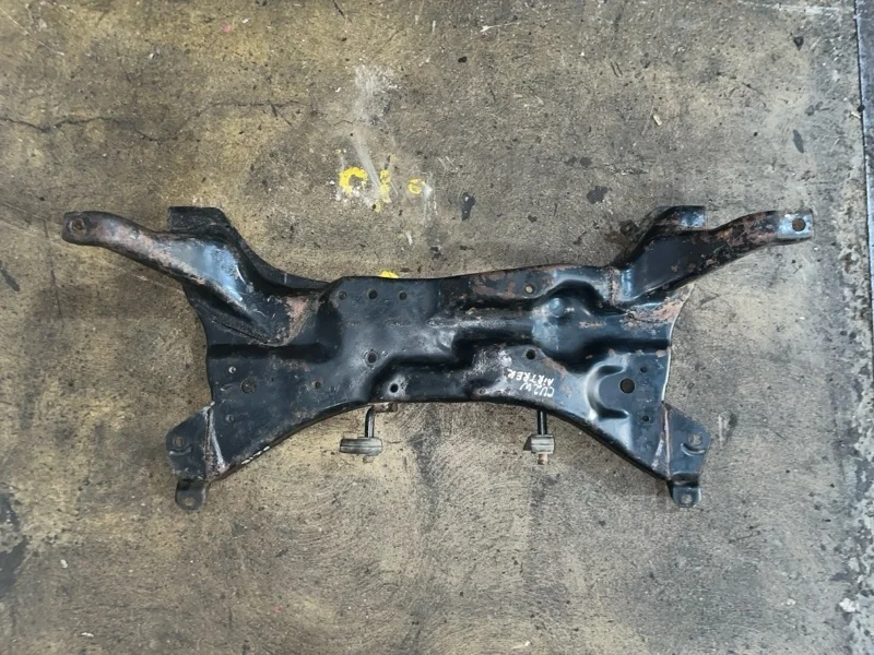Подрамник Mitsubishi Airtrek 2001-2008 MR510285 CU2W 4G64, передний