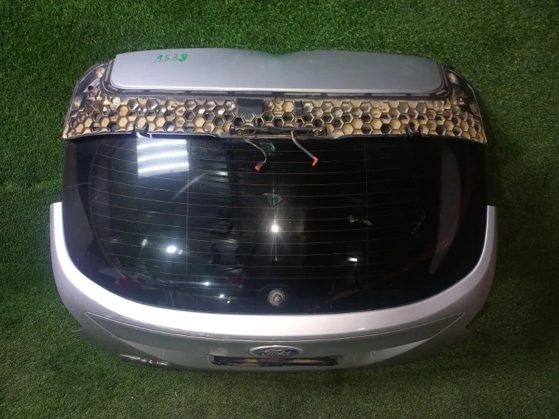 Крышка багажника FORD FOCUS 2010-2019 CB8