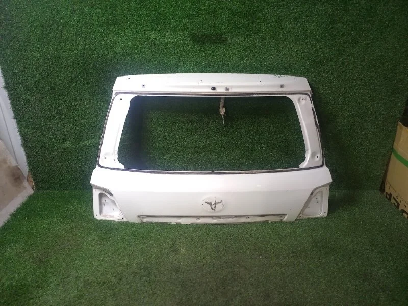 Крышка багажника TOYOTA LAND CRUISER 2007-2021 UZJ200