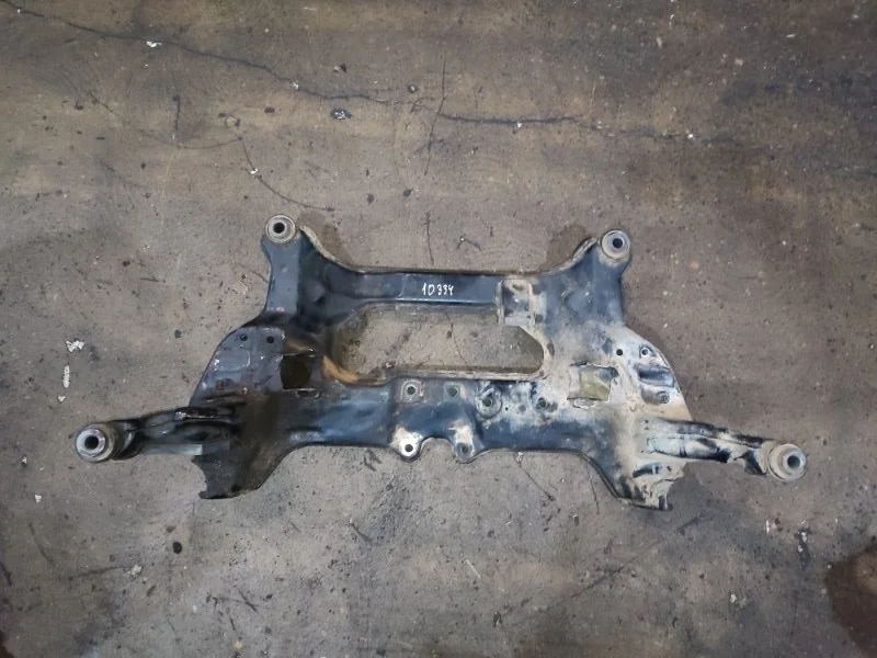 Подрамник NISSAN X-TRAIL 2000-2007 T30